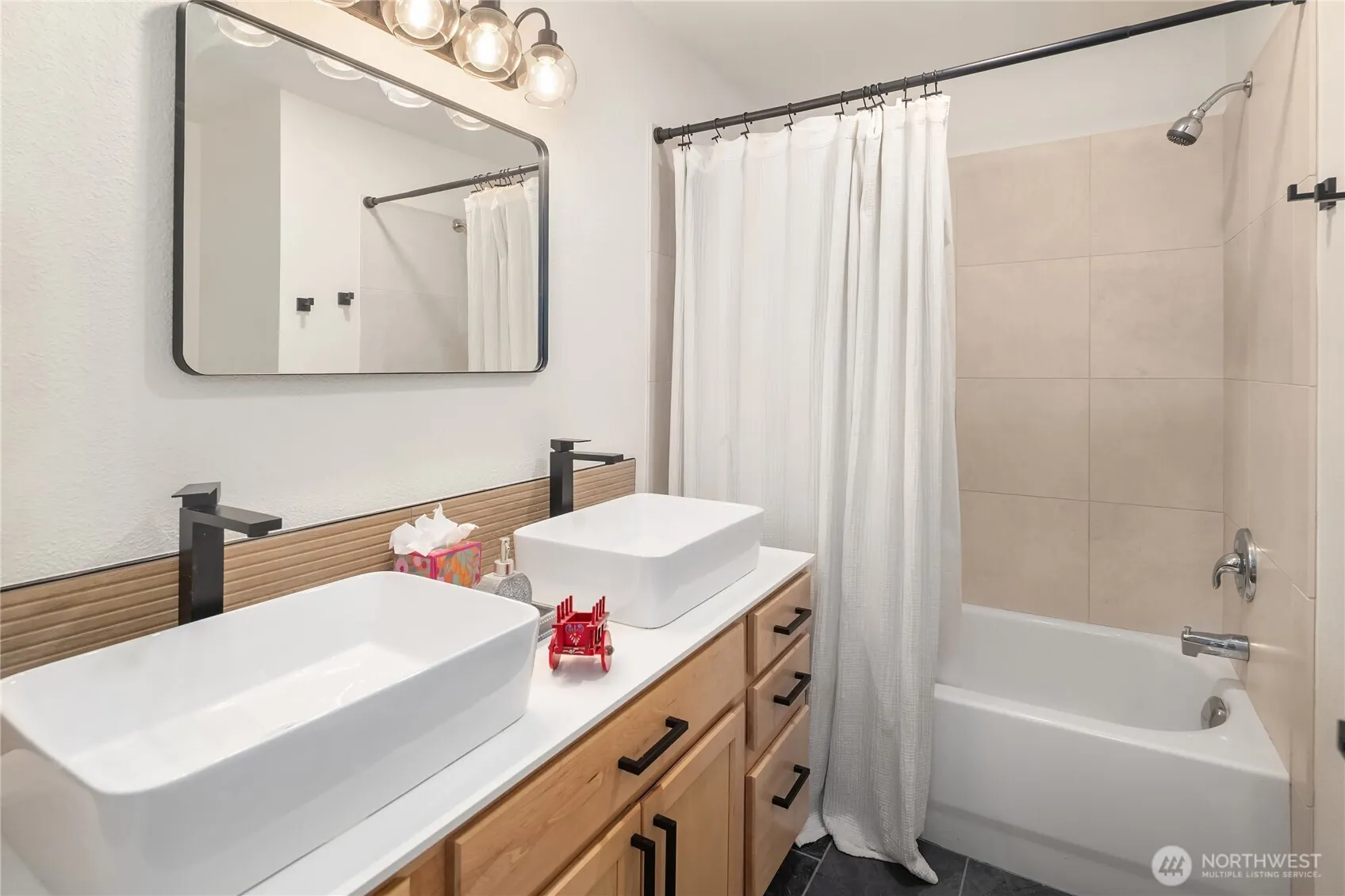 14642 NE 174th Street , Woodinville, WA 98072