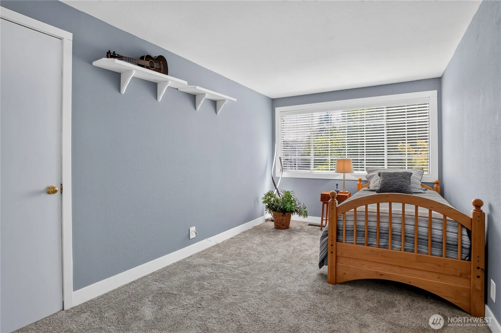 23110 NE 19th Drive , Sammamish, WA 98074