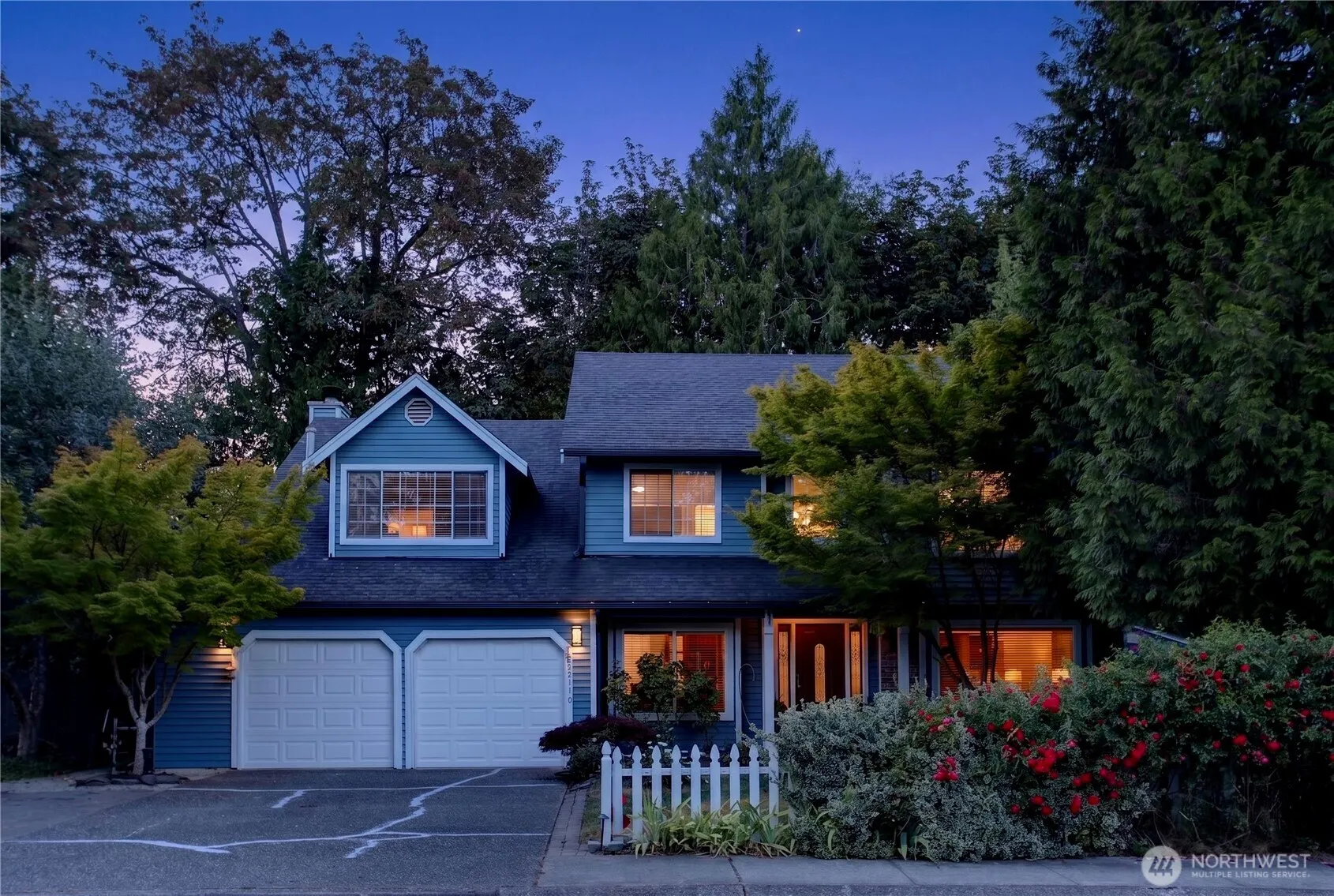 23110 NE 19th Drive , Sammamish, WA 98074