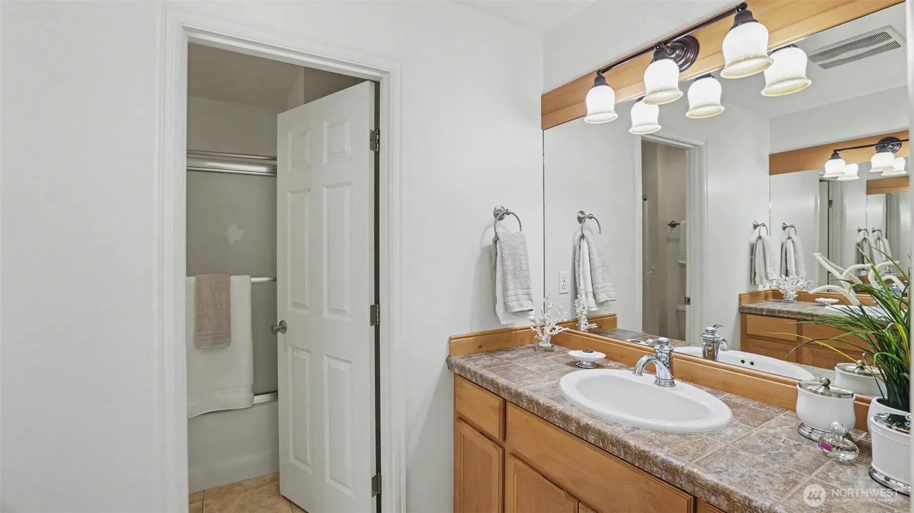 27106 SE 13th Street , Sammamish, WA 98075