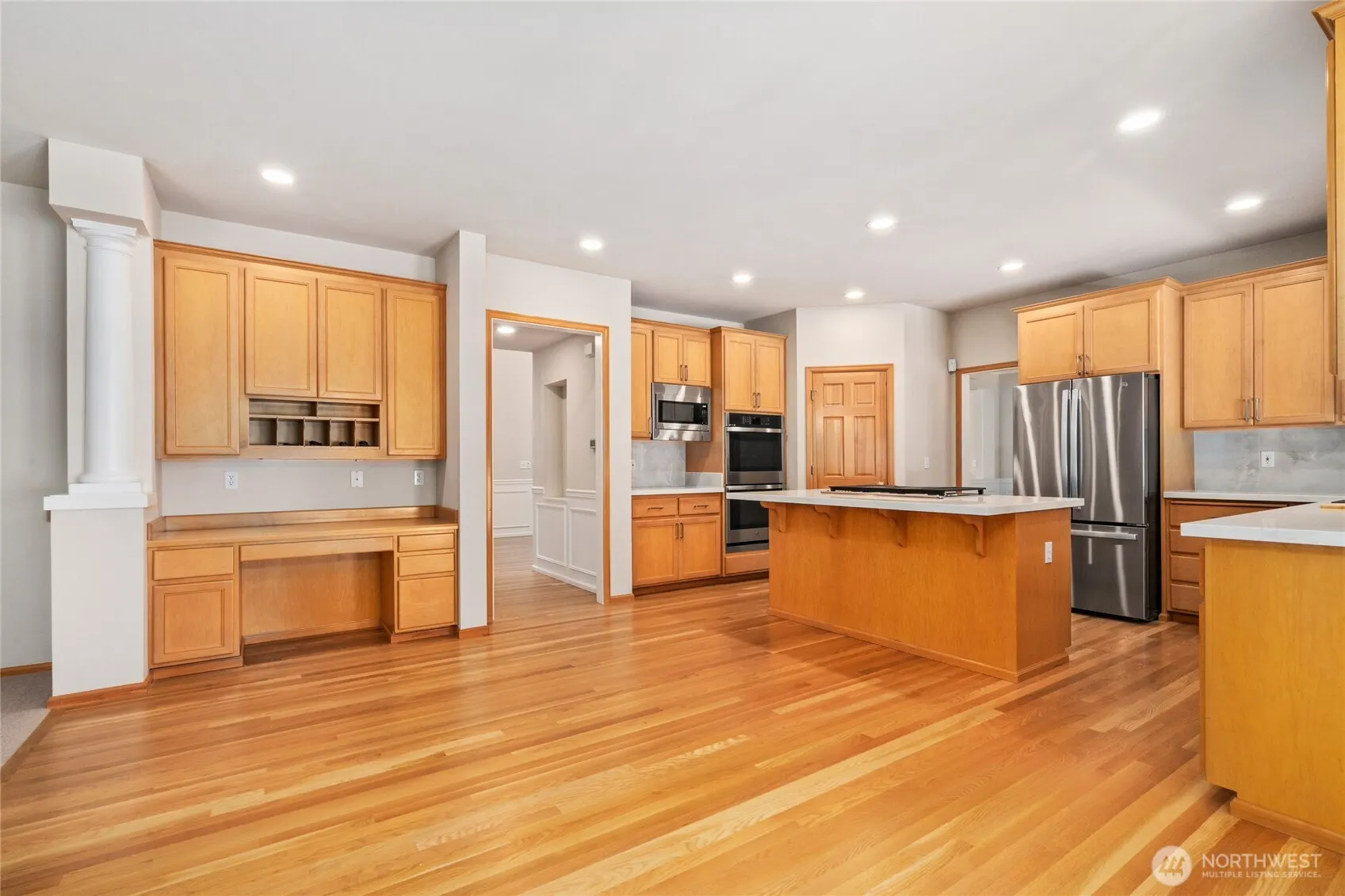 20534 NE 33rd Court , Sammamish, WA 98074