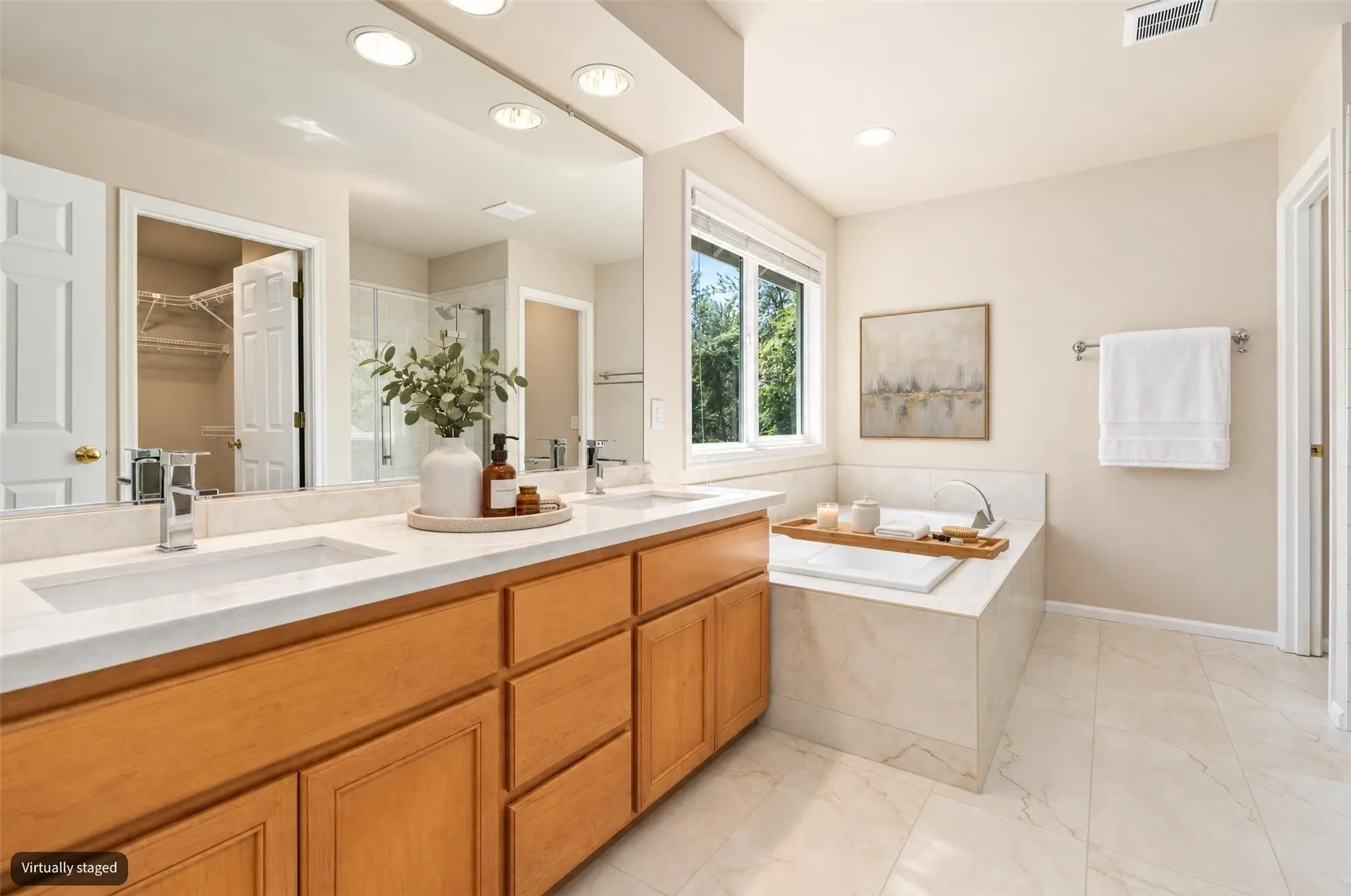 20534 NE 33rd Court , Sammamish, WA 98074