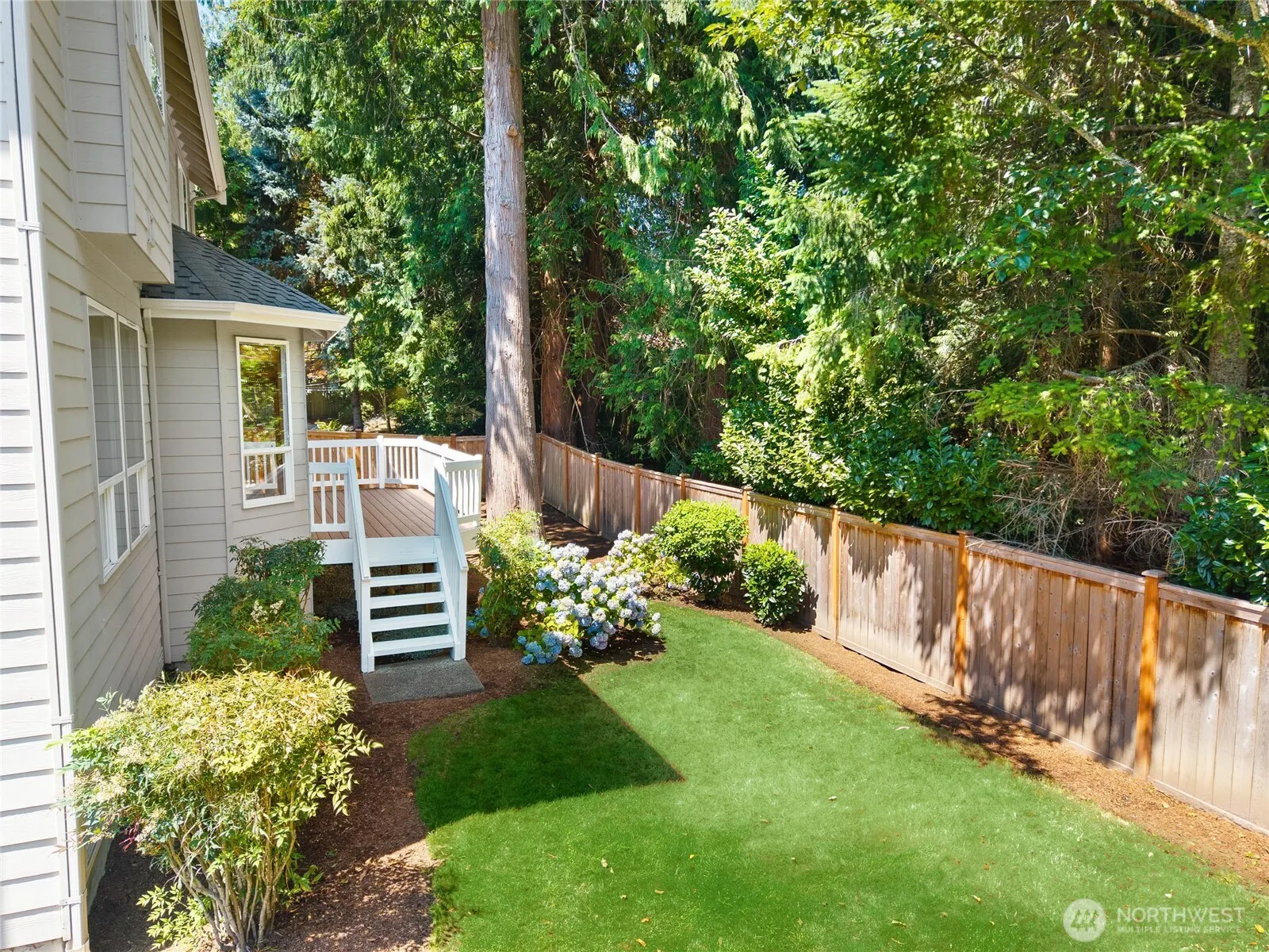20534 NE 33rd Court , Sammamish, WA 98074