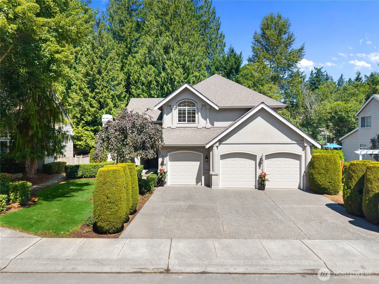 20534 NE 33rd Court , Sammamish, WA 98074