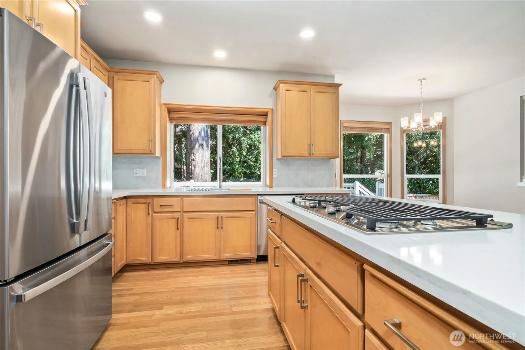 20534 NE 33rd Court , Sammamish, WA 98074