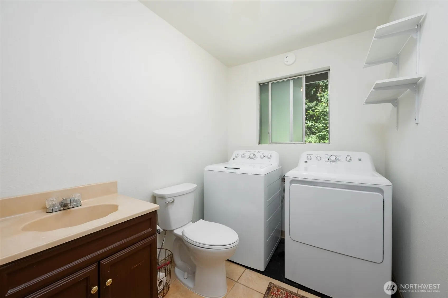 28102 SE 63rd Street , Issaquah, WA 98027-8815