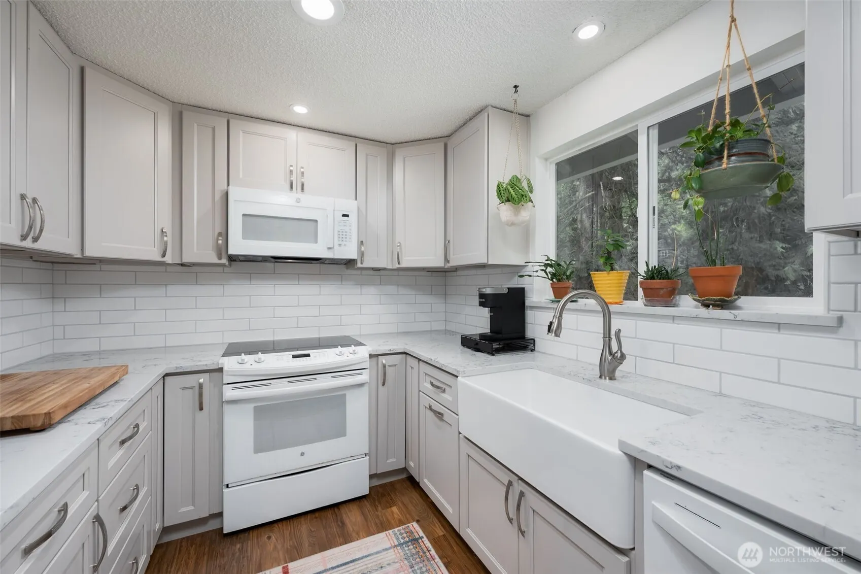 28102 SE 63rd Street , Issaquah, WA 98027-8815