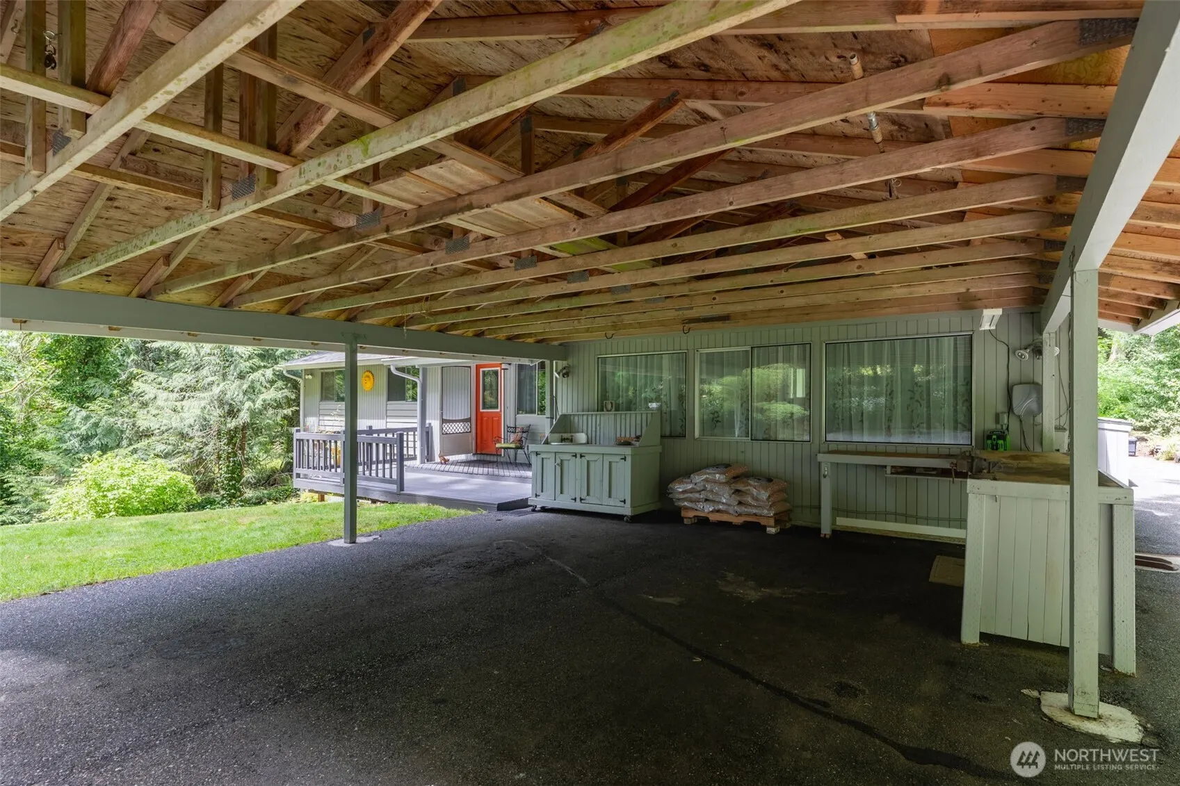 28102 SE 63rd Street , Issaquah, WA 98027-8815
