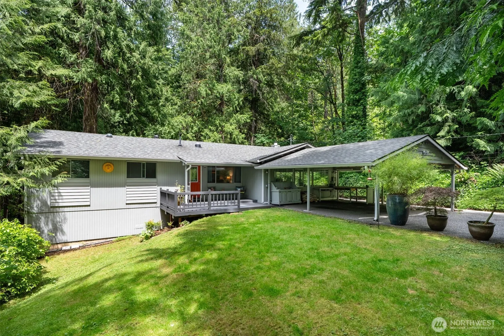 28102 SE 63rd Street , Issaquah, WA 98027-8815