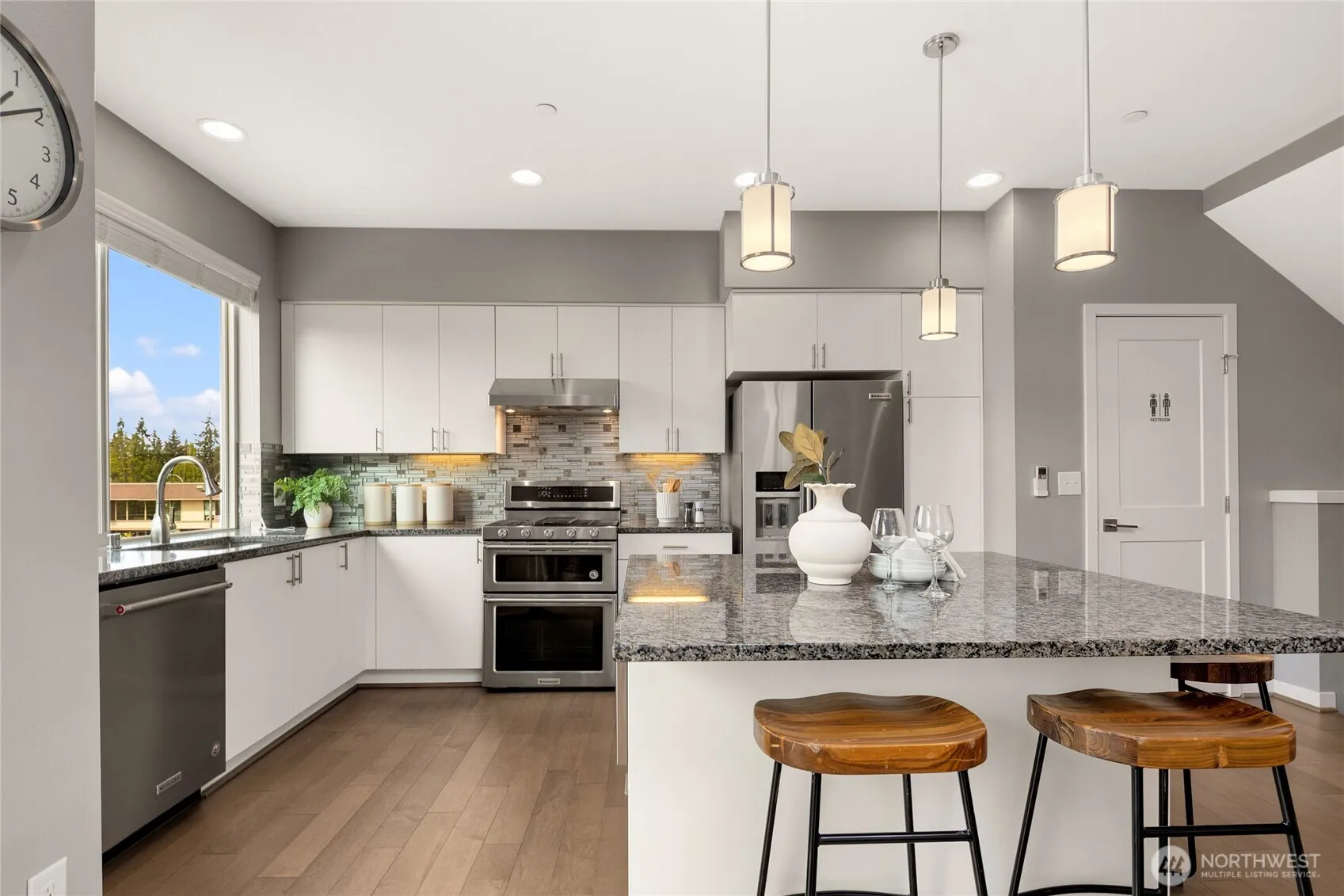 1412 157th Place NE, Bellevue, WA 98008