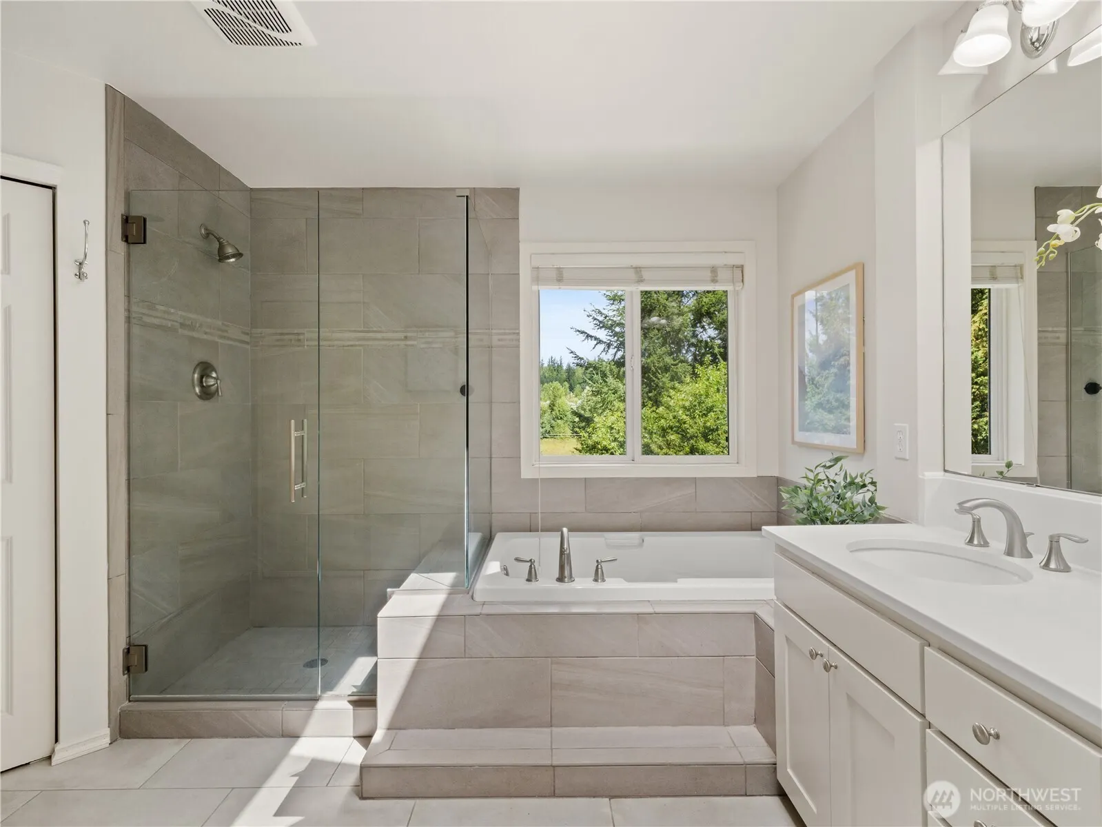 2605 231st Avenue SE, Sammamish, WA 98075