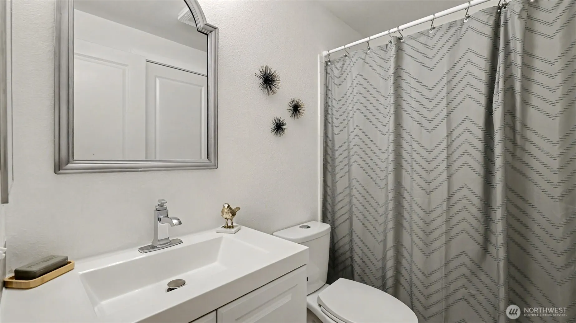 14210 NE 181st Place #M102, Woodinville, WA 98072