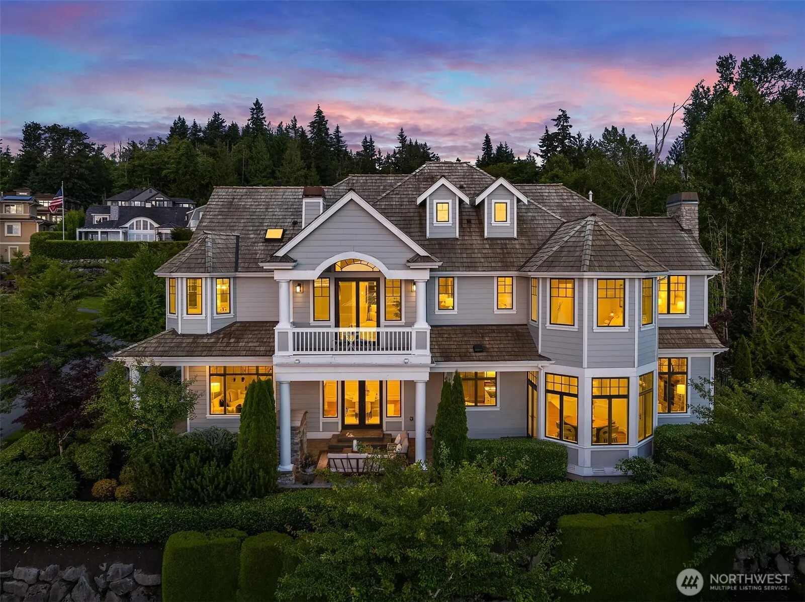 3489 NE Harrison Street , Issaquah, WA 98029