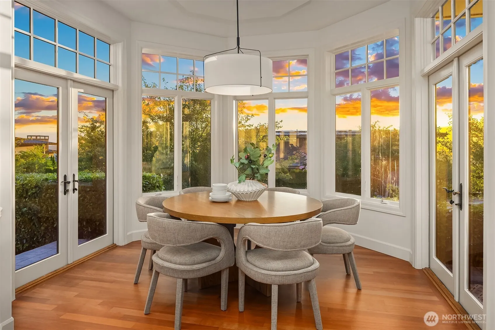 3489 NE Harrison Street , Issaquah, WA 98029