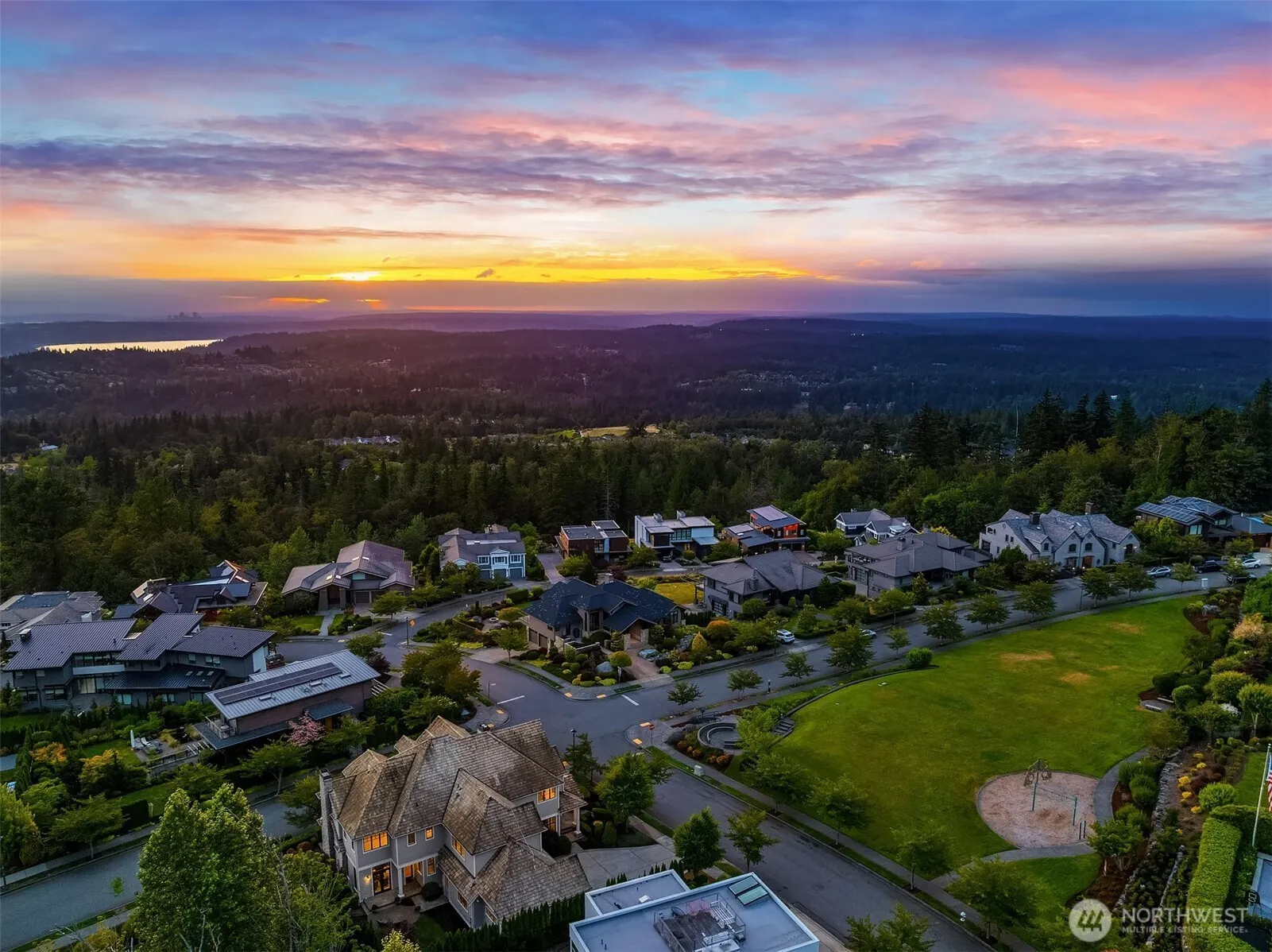 3489 NE Harrison Street , Issaquah, WA 98029