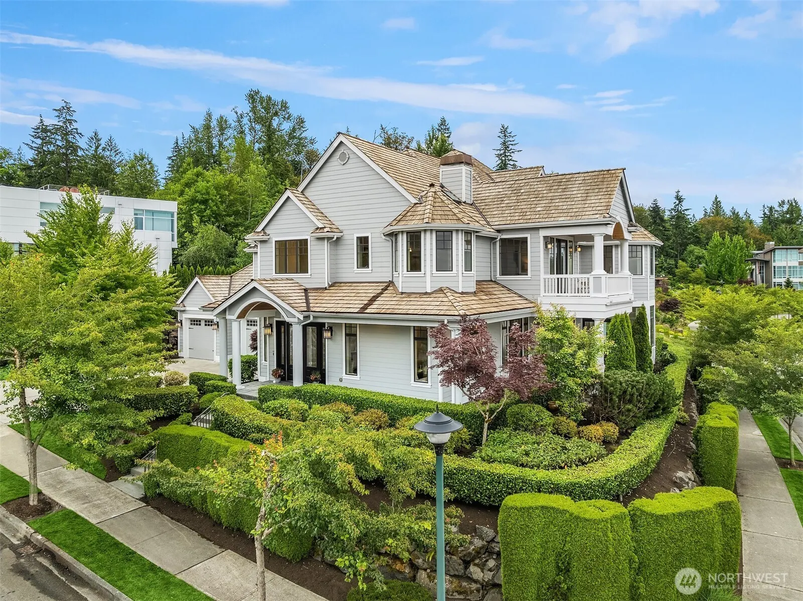 3489 NE Harrison Street , Issaquah, WA 98029
