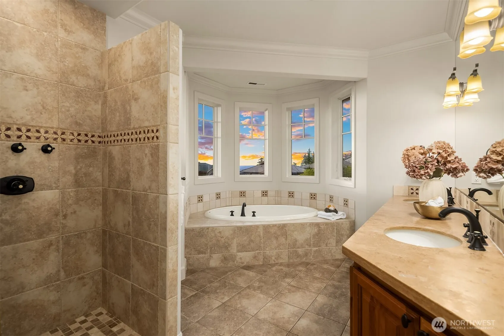 3489 NE Harrison Street , Issaquah, WA 98029