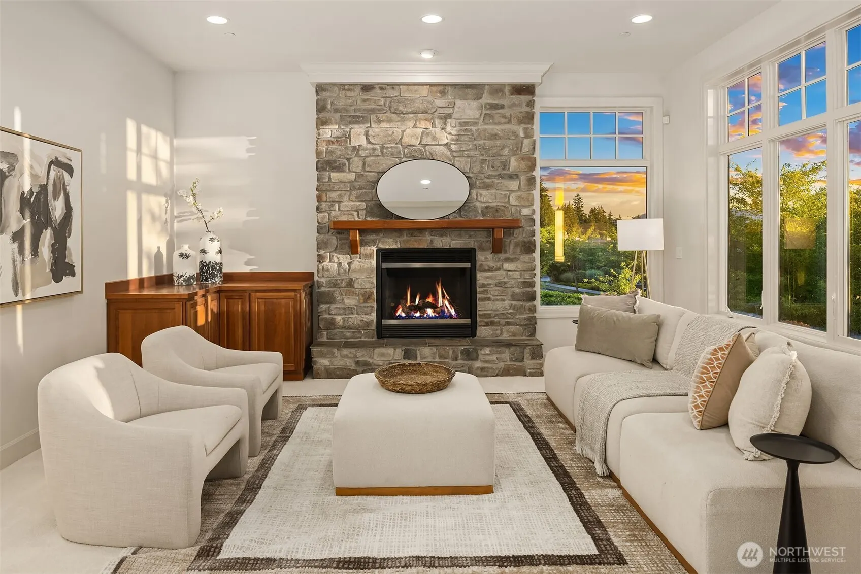 3489 NE Harrison Street , Issaquah, WA 98029