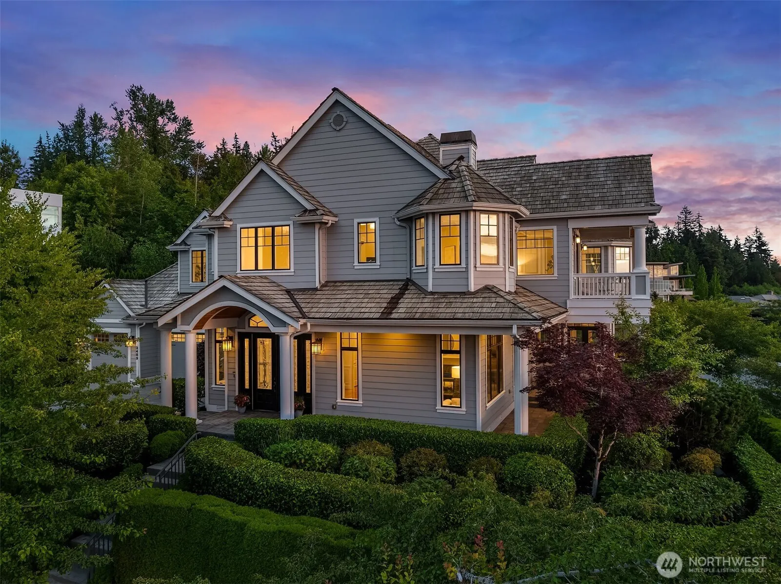 3489 NE Harrison Street , Issaquah, WA 98029