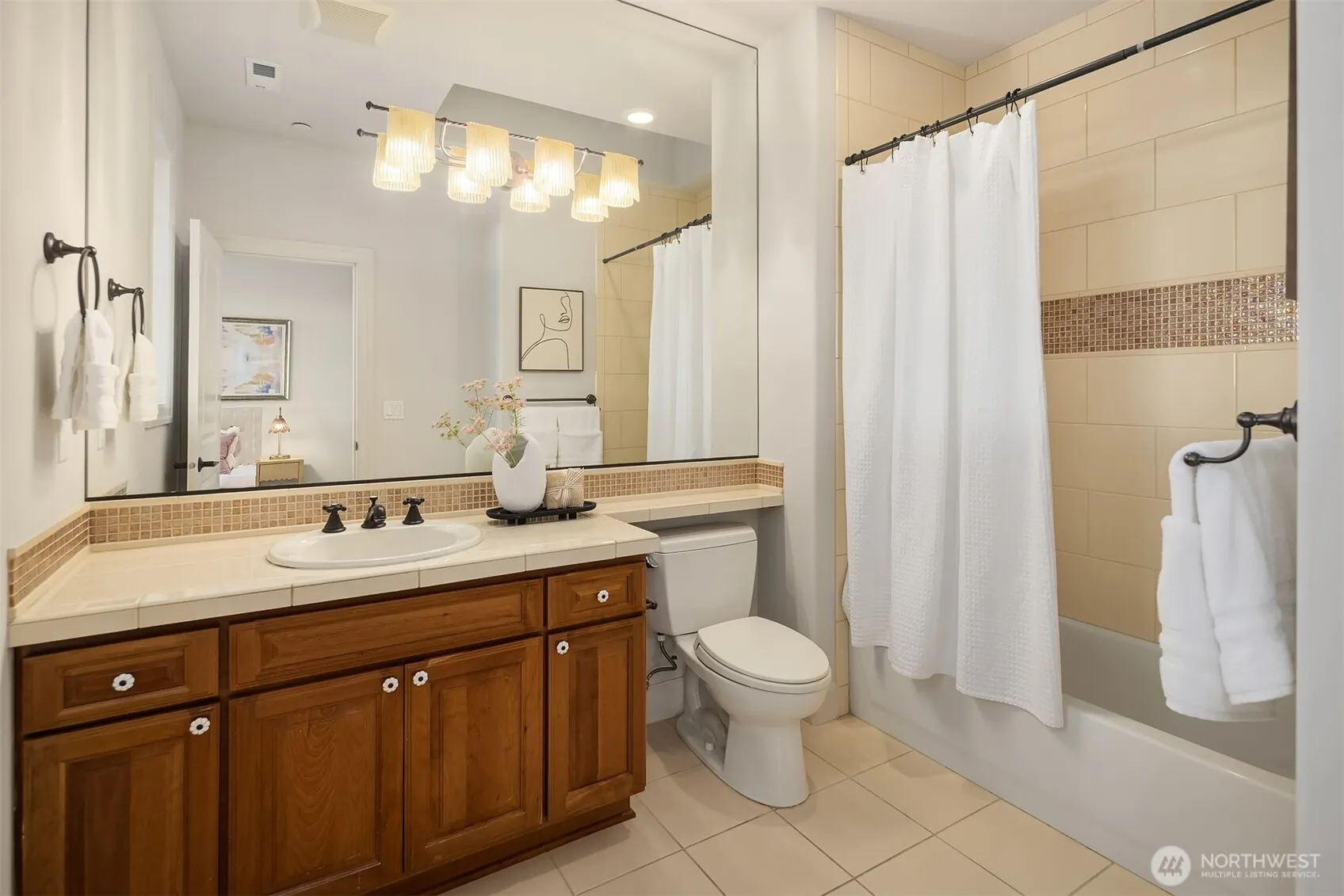 3489 NE Harrison Street , Issaquah, WA 98029