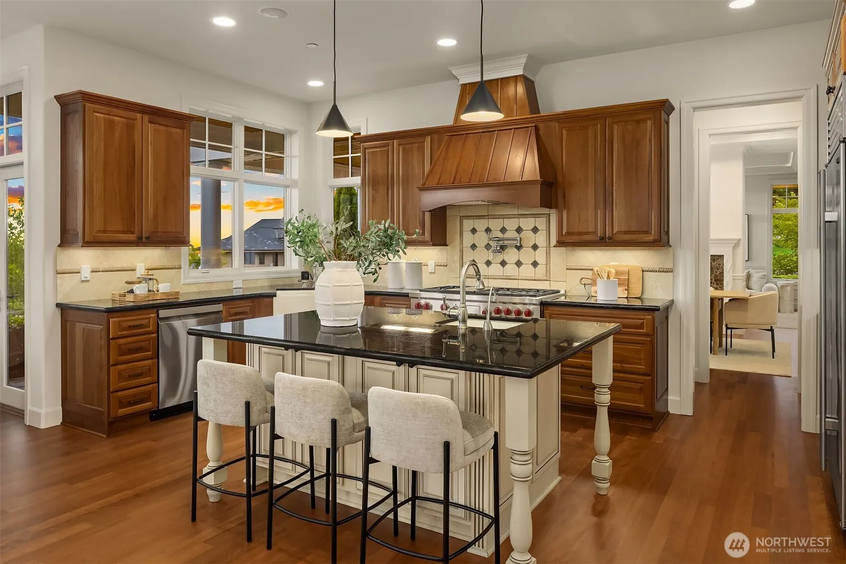 3489 NE Harrison Street , Issaquah, WA 98029