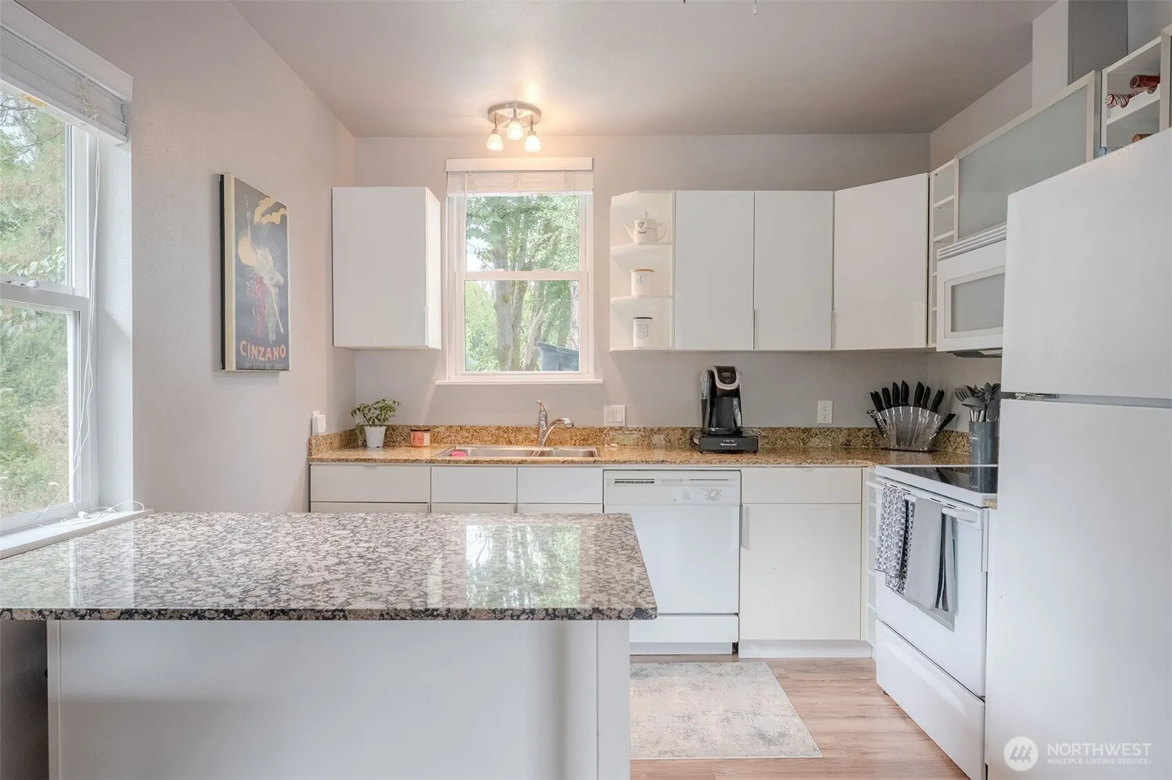 845 3rd Avenue NW, Issaquah, WA 98027