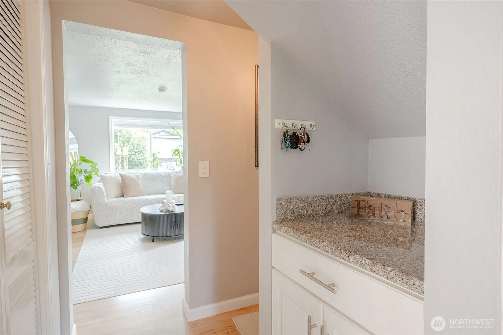845 3rd Avenue NW, Issaquah, WA 98027