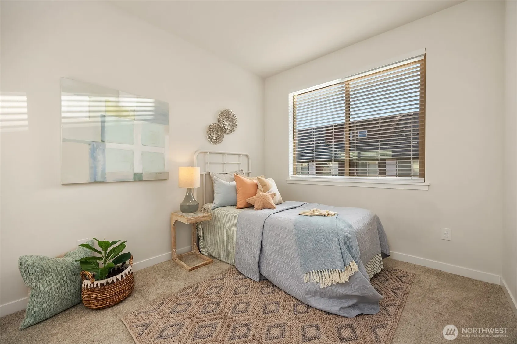 959 6th Avenue NE, Issaquah, WA 98029