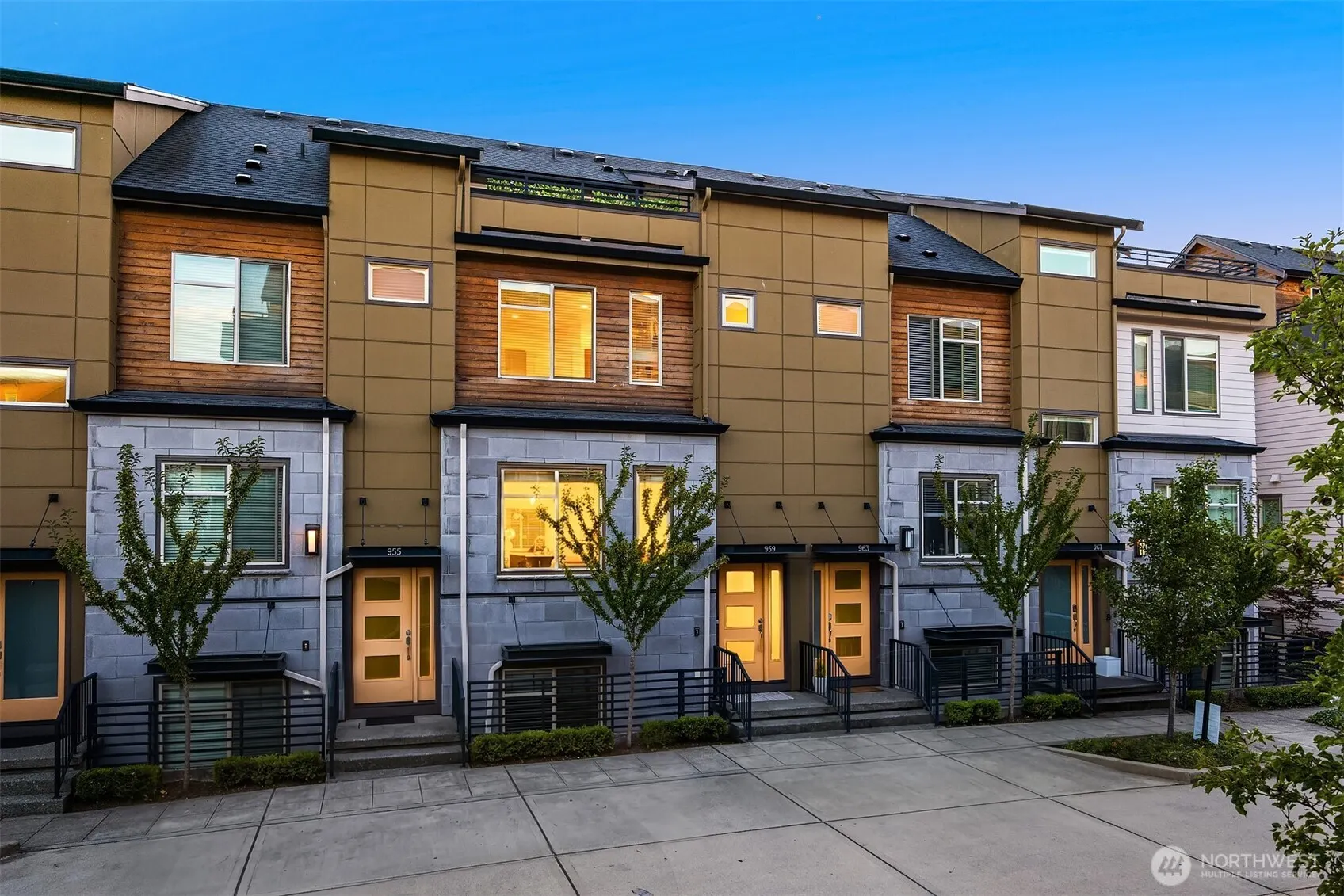 959 6th Avenue NE, Issaquah, WA 98029