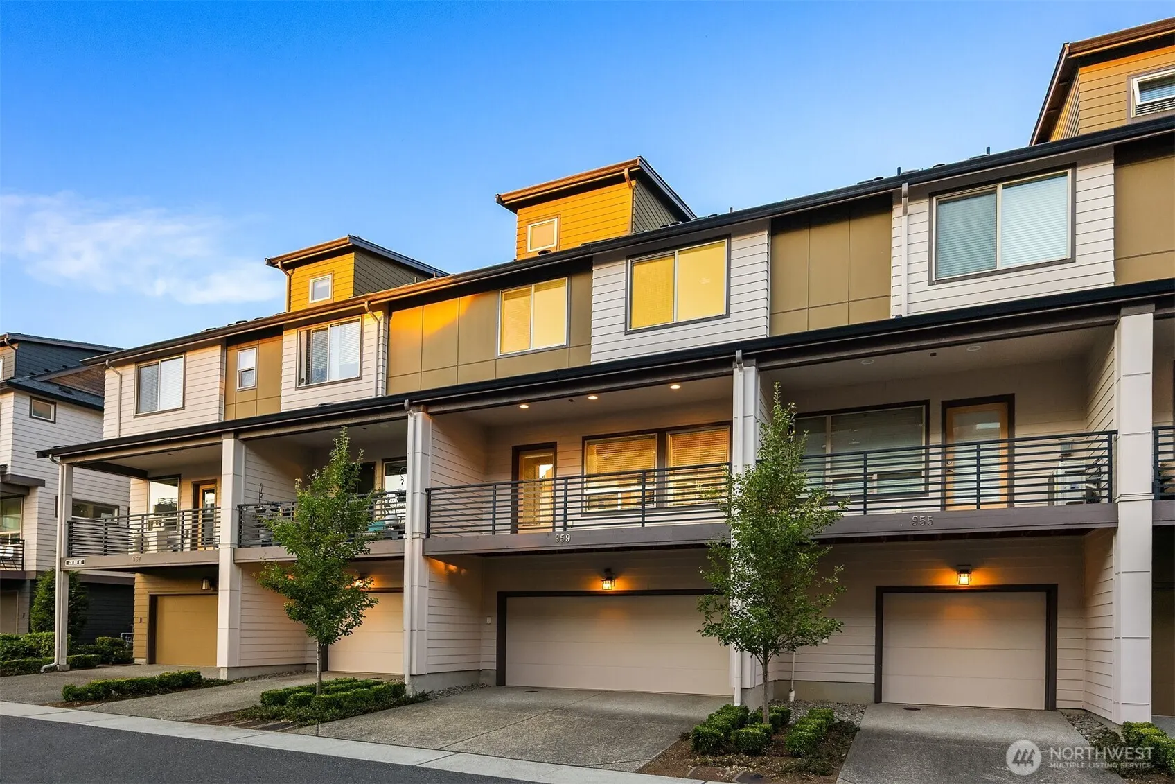 959 6th Avenue NE, Issaquah, WA 98029
