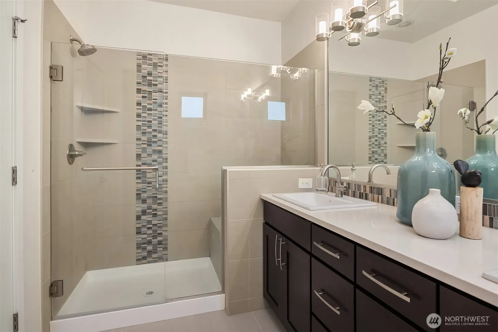 959 6th Avenue NE, Issaquah, WA 98029