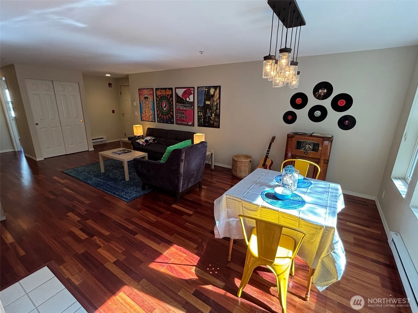 4421 249th Terrace SE #11-202, Sammamish, WA 98029