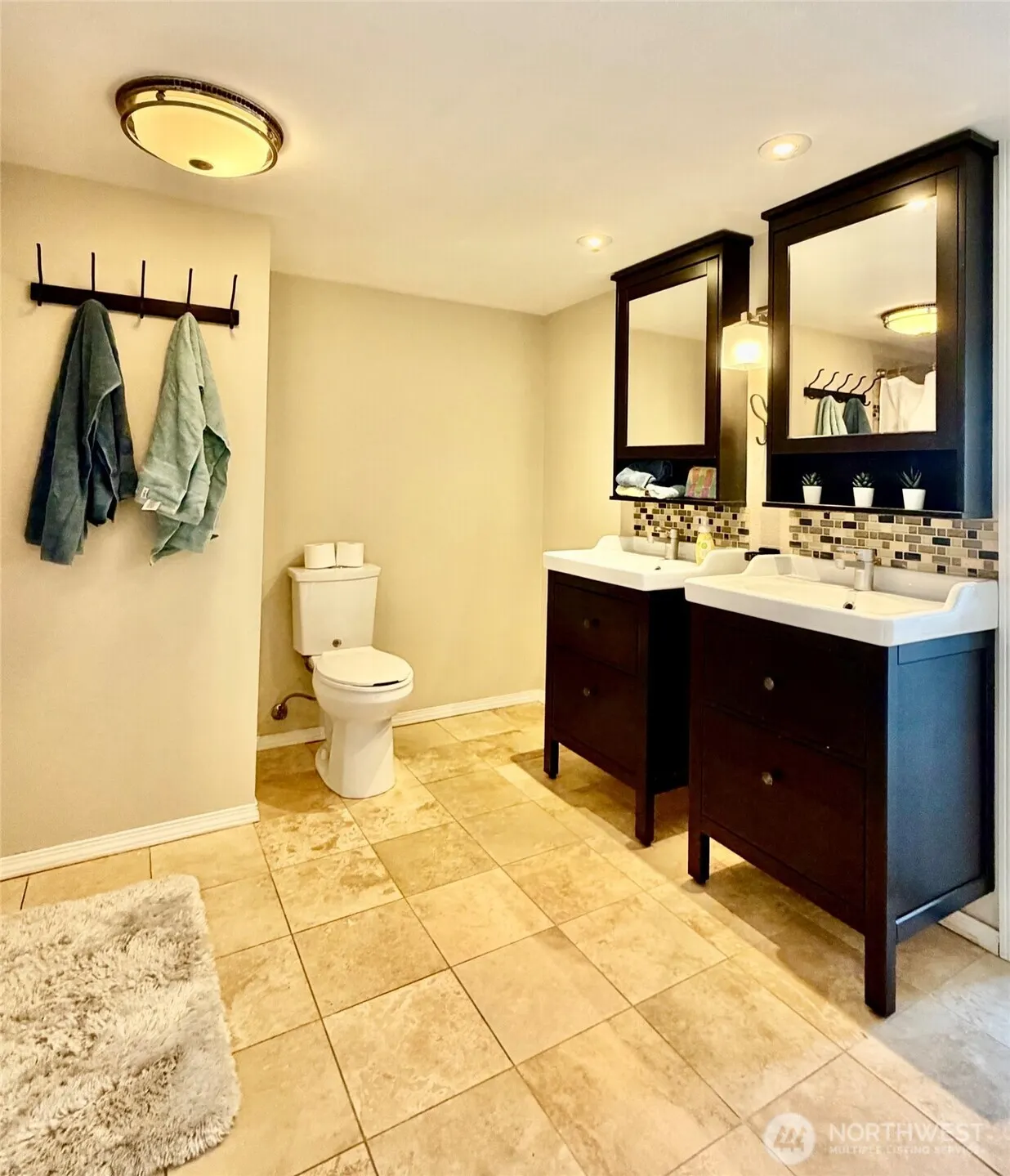 4421 249th Terrace SE #11-202, Sammamish, WA 98029