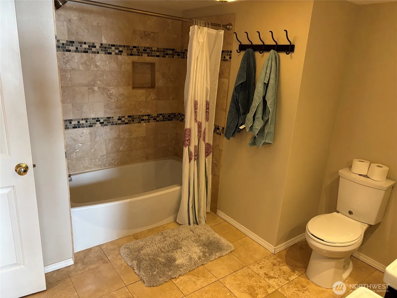 4421 249th Terrace SE #11-202, Sammamish, WA 98029
