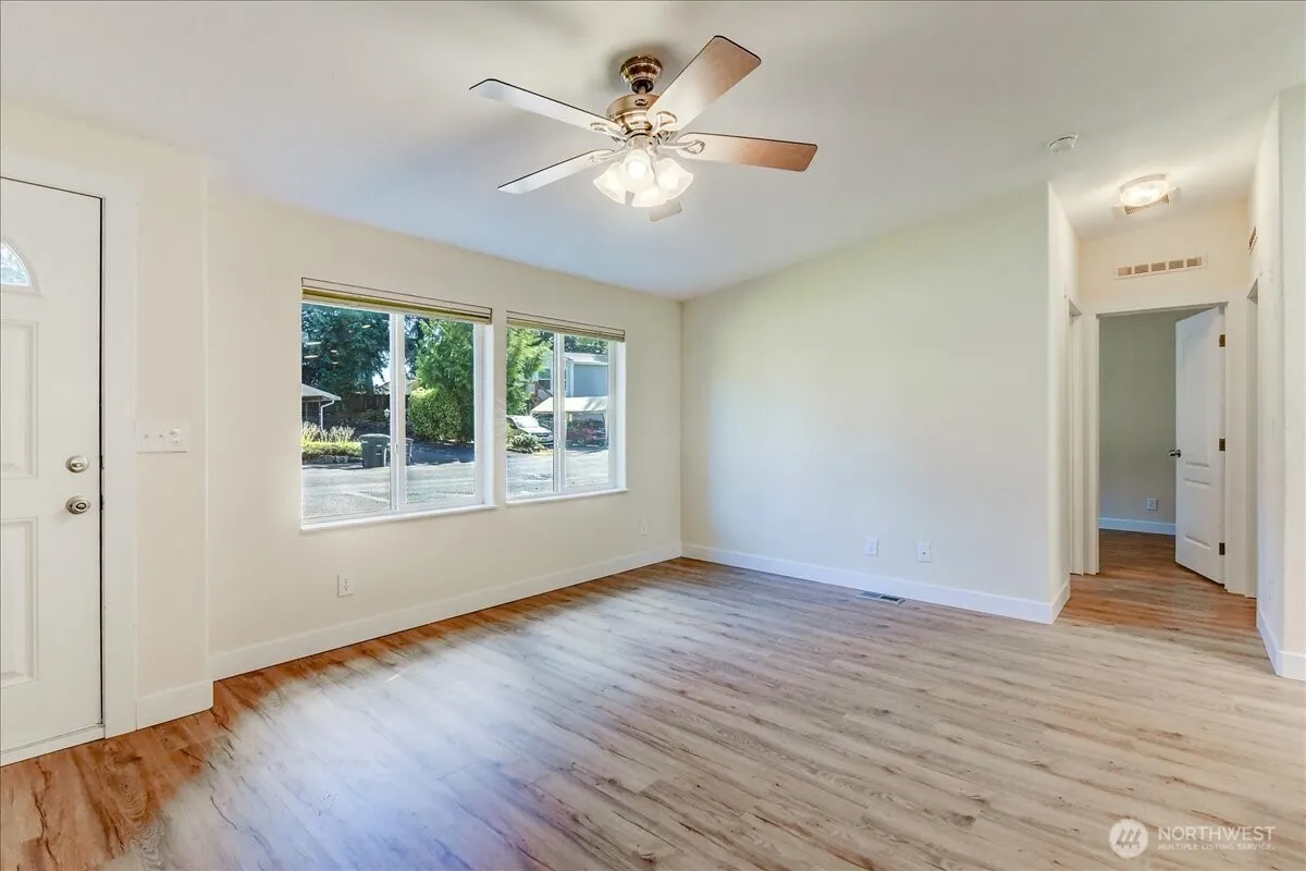 3315 207 Place SE, Bothell, WA 98012