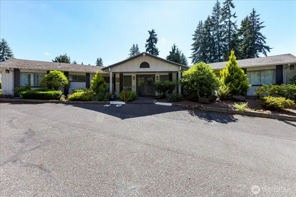3315 207 Place SE, Bothell, WA 98012