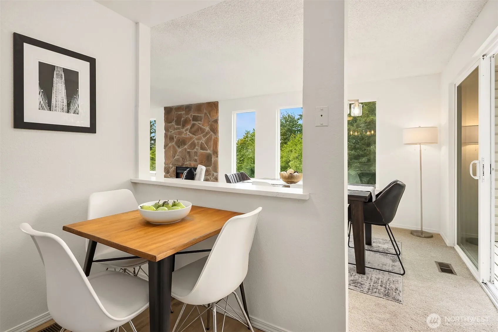 21006 NE 18th Place , Sammamish, WA 98074