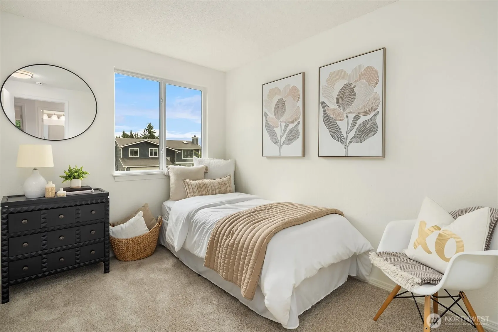 21006 NE 18th Place , Sammamish, WA 98074