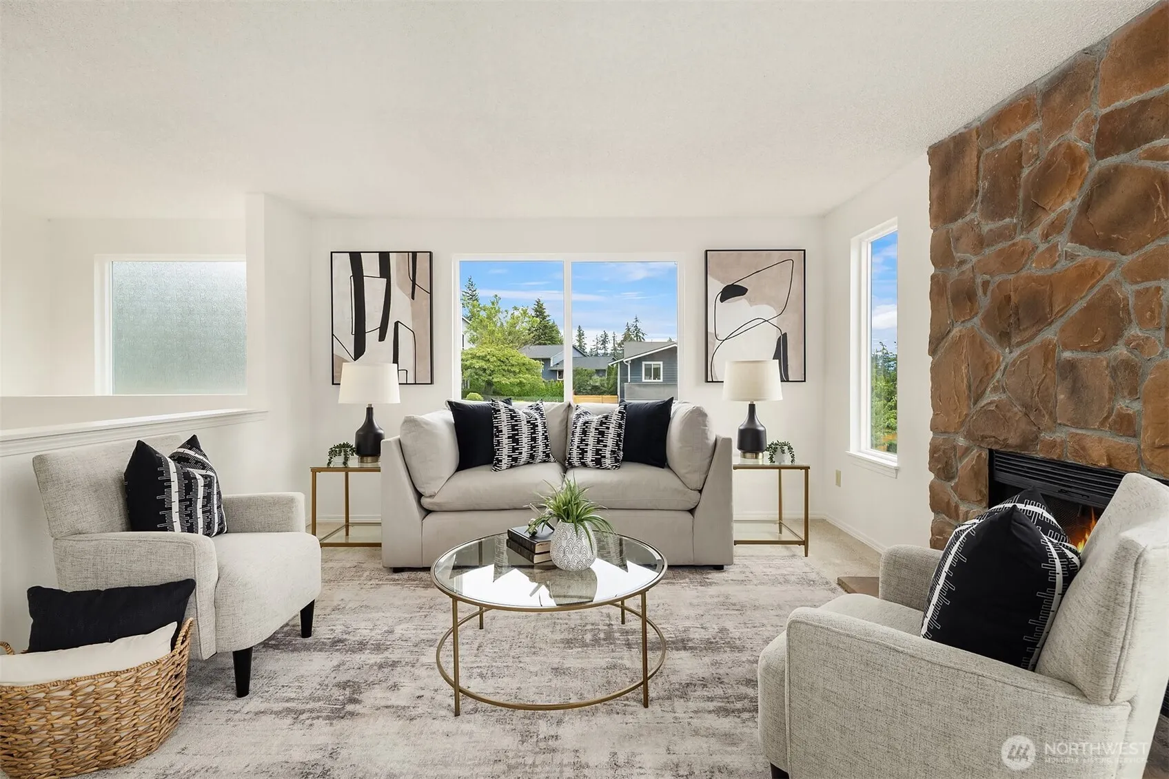 21006 NE 18th Place , Sammamish, WA 98074