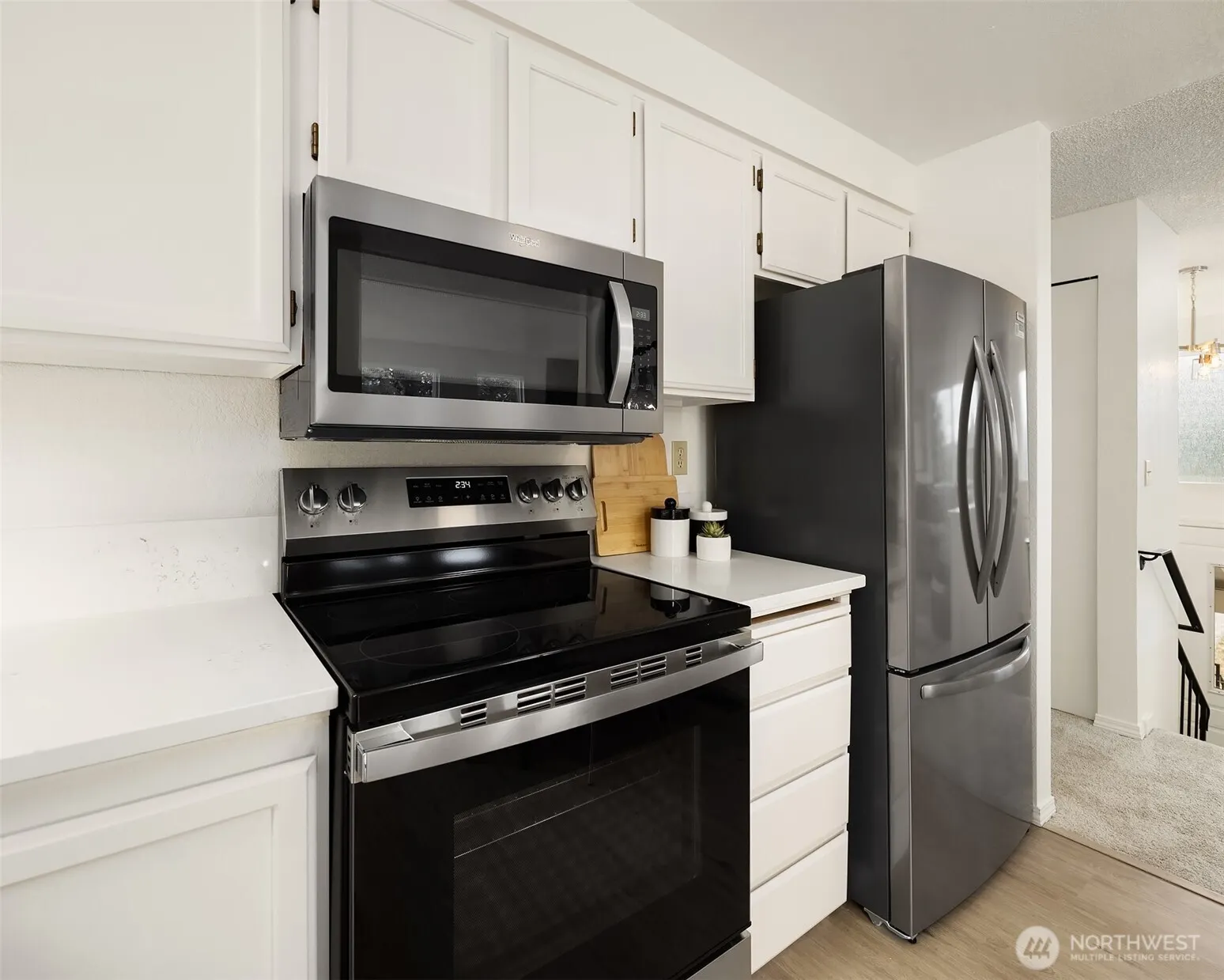 21006 NE 18th Place , Sammamish, WA 98074