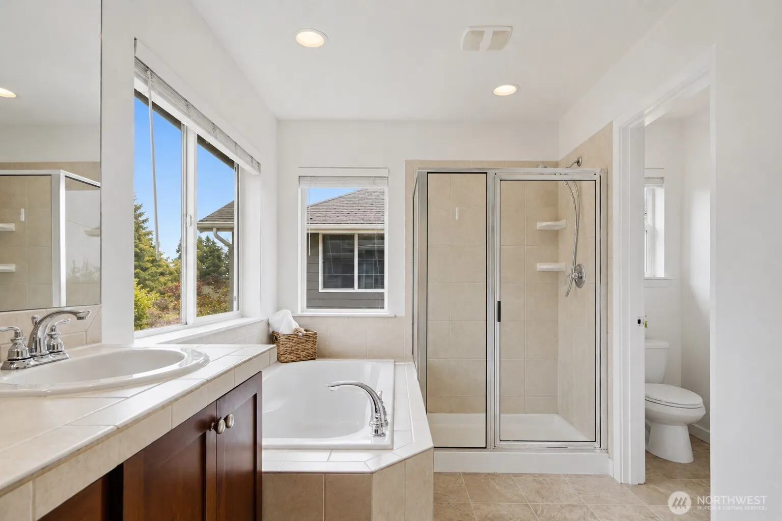 12936 NE 198th Place , Woodinville, WA 98072