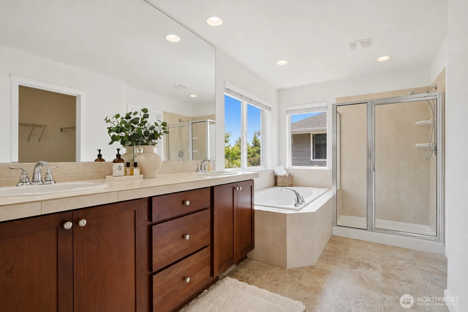 12936 NE 198th Place , Woodinville, WA 98072