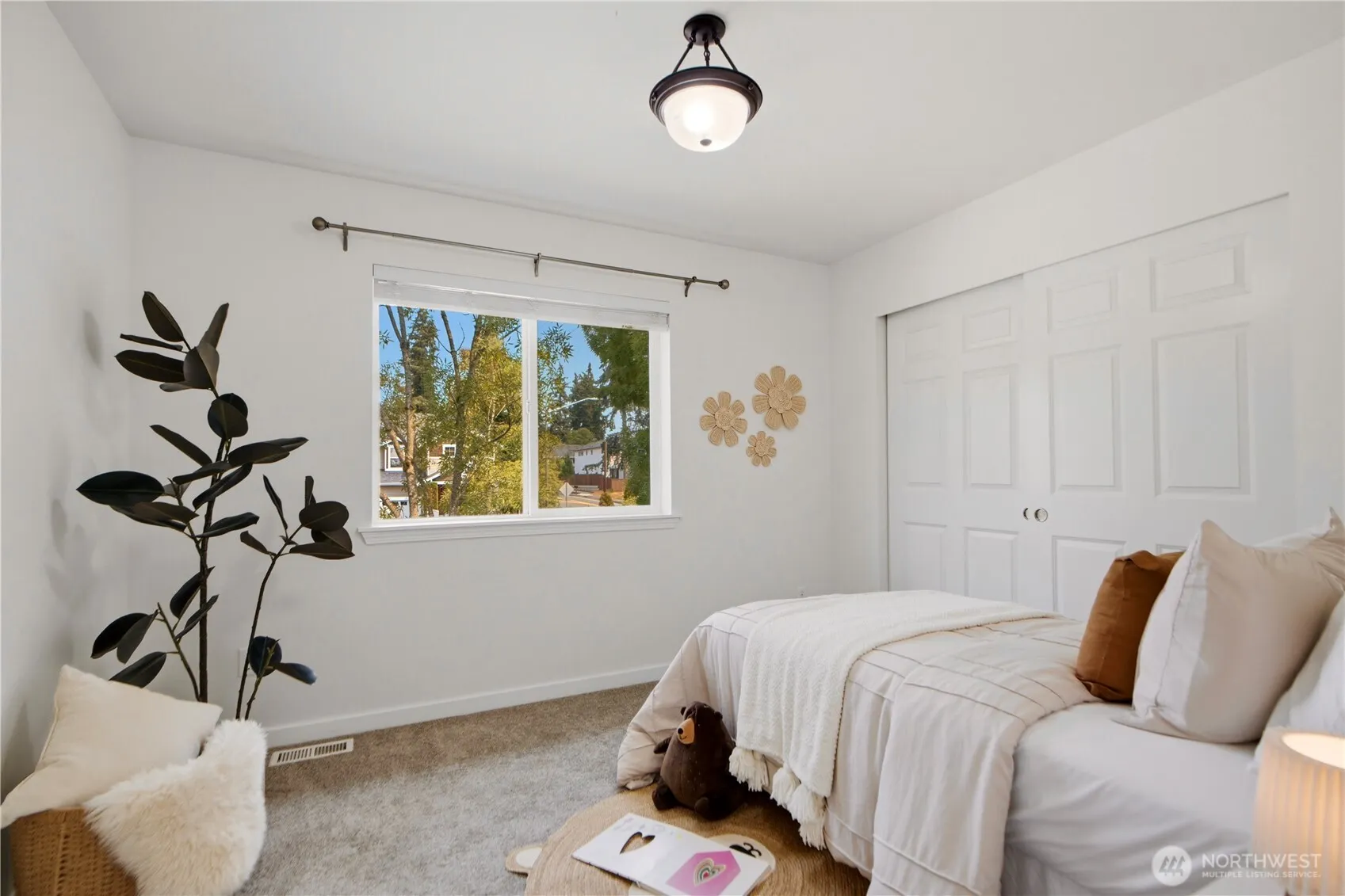 12936 NE 198th Place , Woodinville, WA 98072