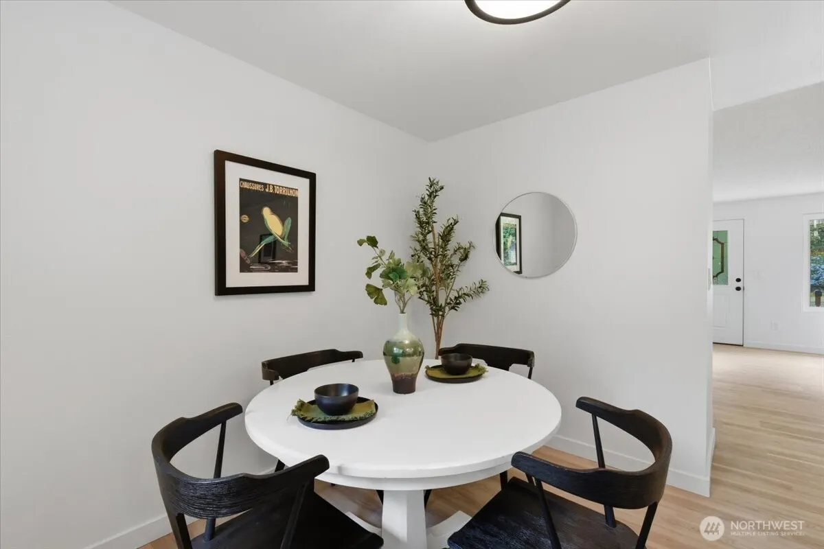 17448 NE 156th Street , Woodinville, WA 98072