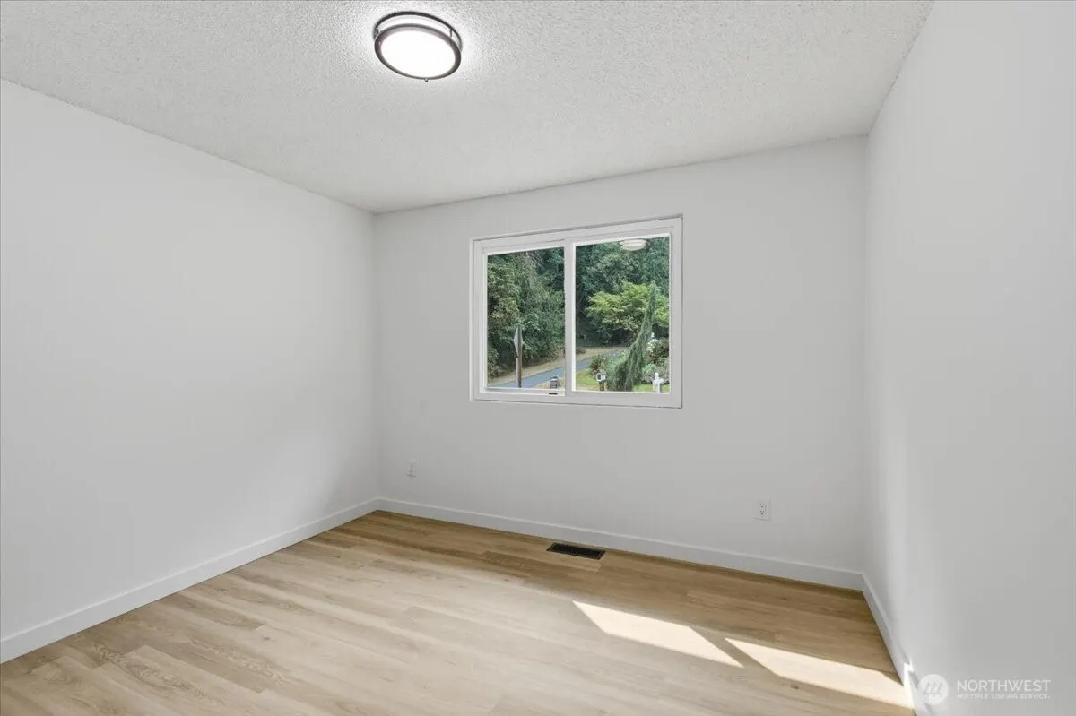17448 NE 156th Street , Woodinville, WA 98072