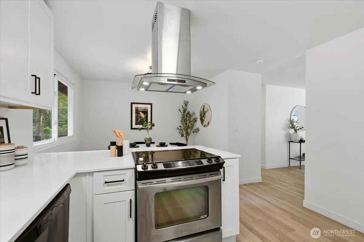 17448 NE 156th Street , Woodinville, WA 98072