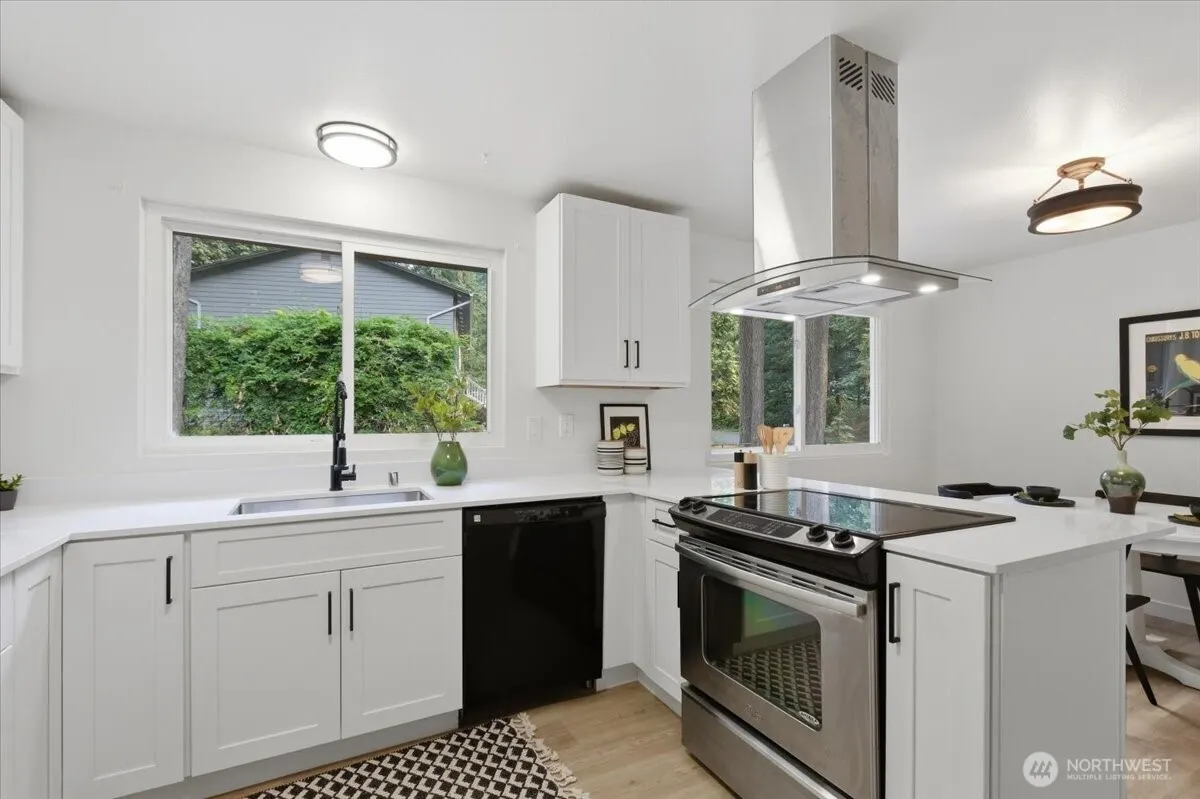 17448 NE 156th Street , Woodinville, WA 98072