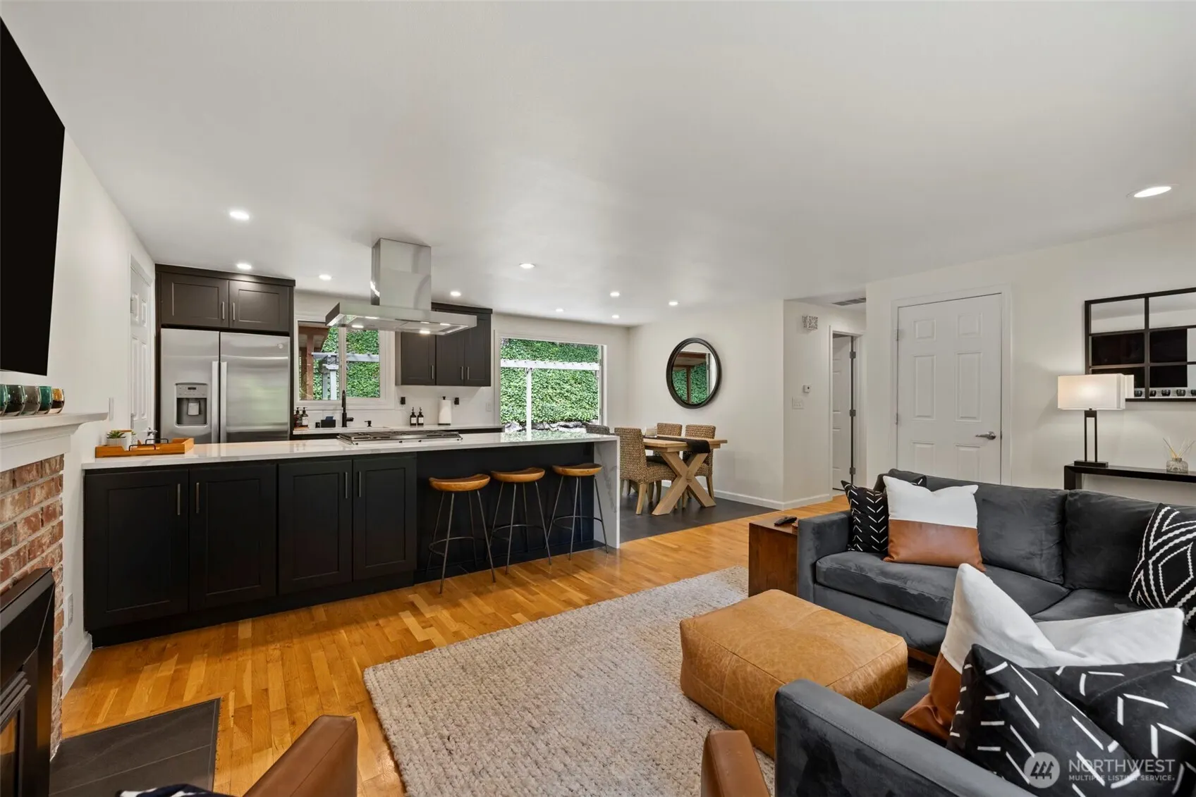450 Mount Defiance Circle SW, Issaquah, WA 98027