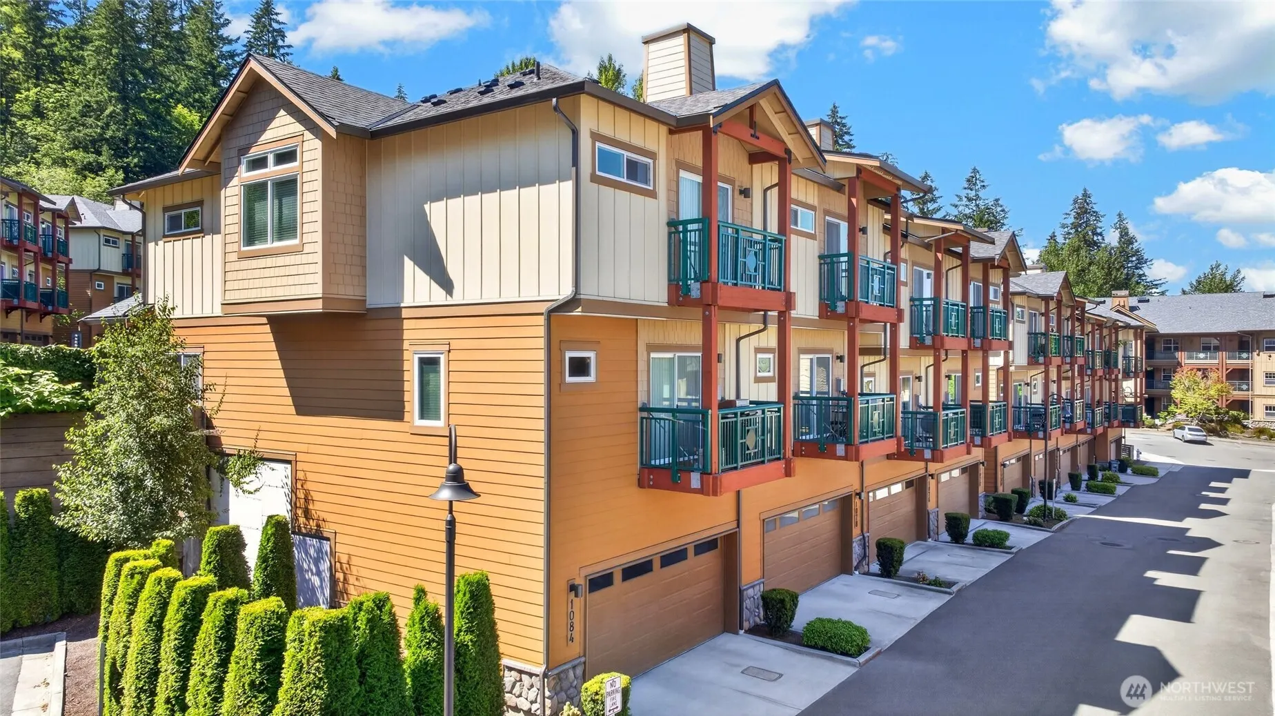 1078 Cabin Creek Lane SW, Issaquah, WA 98027