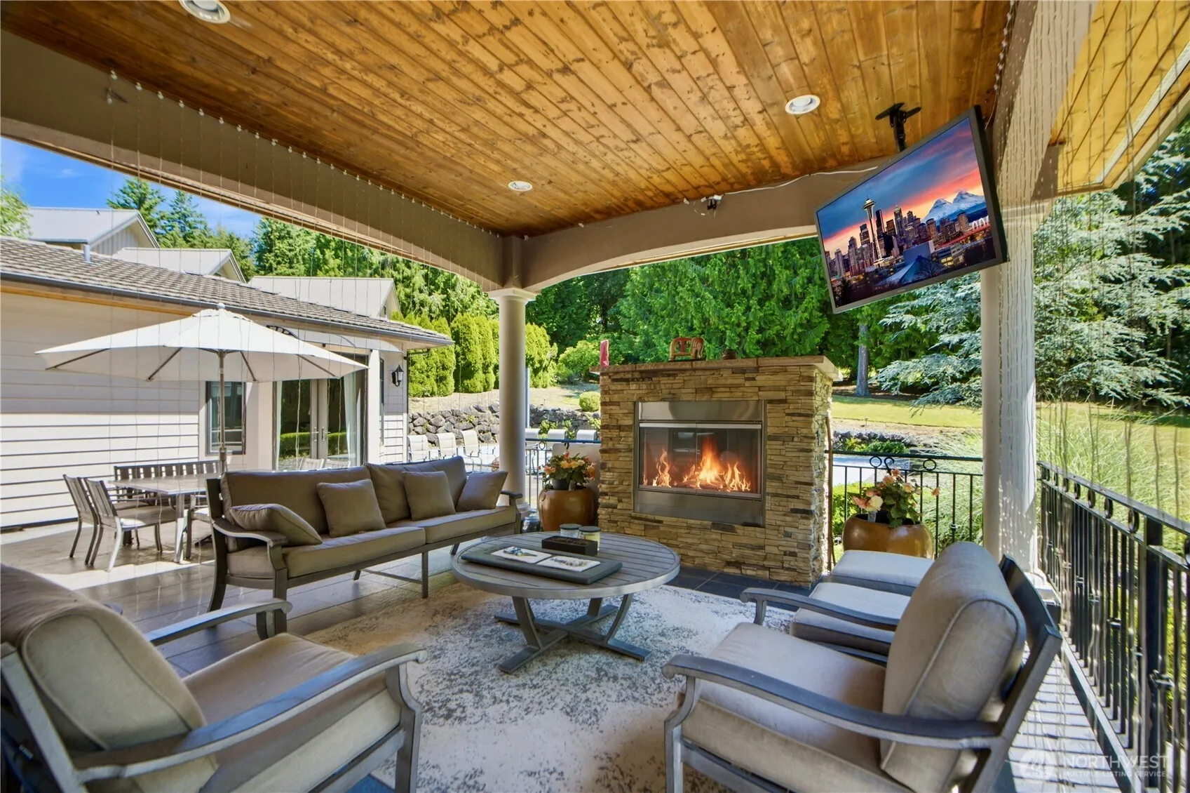 24282 SE 147th Place , Issaquah, WA 98027